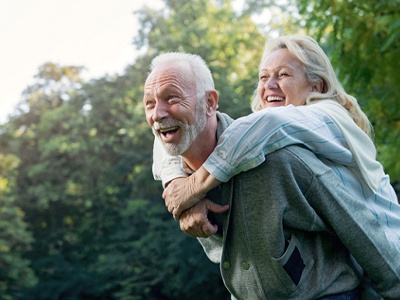 Couple after seeing Cigna dentist in Milton